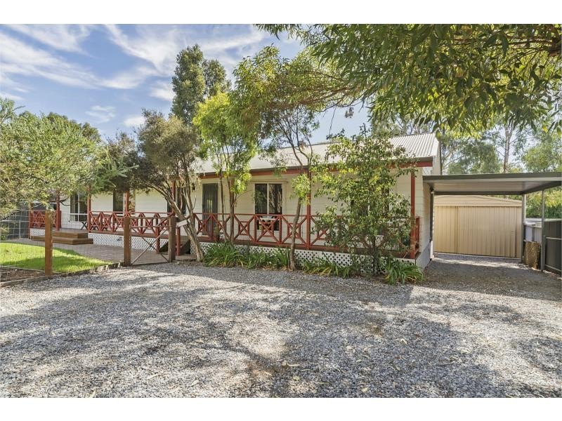 11 WHITEMAN ROAD, Williamstown SA 5351
