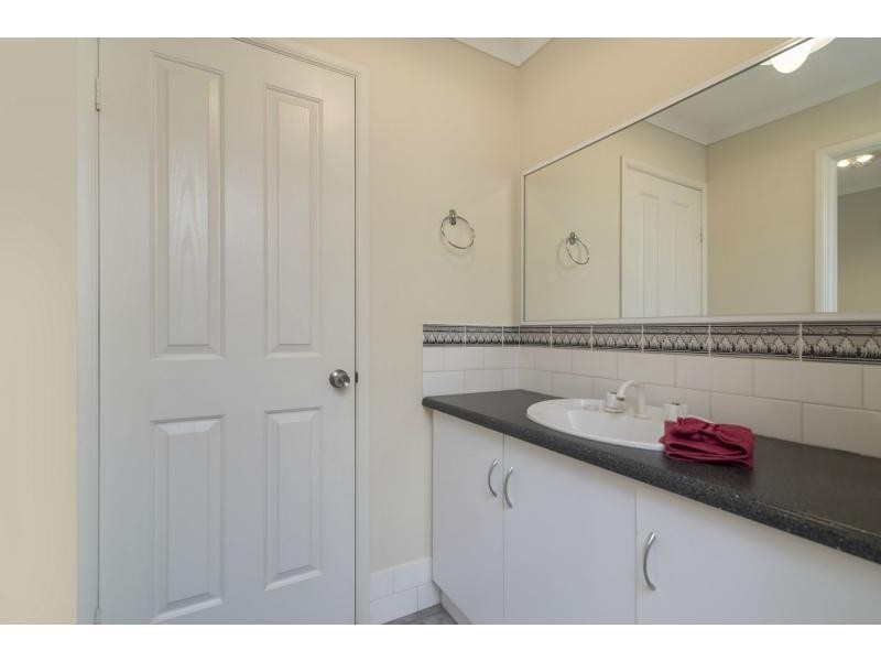 11 WHITEMAN ROAD, Williamstown SA 5351