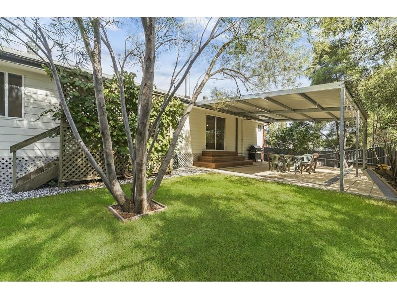 11 WHITEMAN ROAD, Williamstown SA 5351