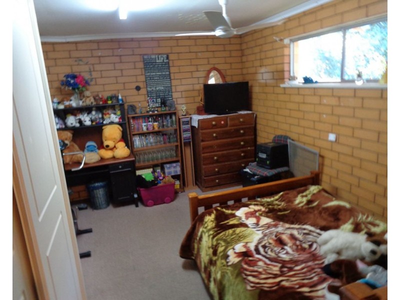 26 Davies Street, Willaston SA 5118