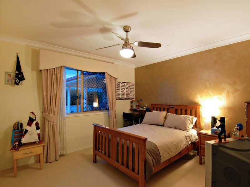 22 Springall Place, Wakerley QLD 4154