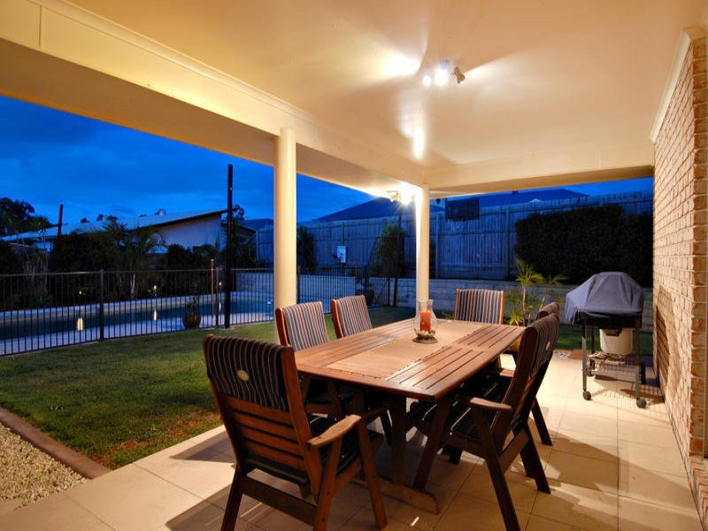 22 Springall Place, Wakerley QLD 4154