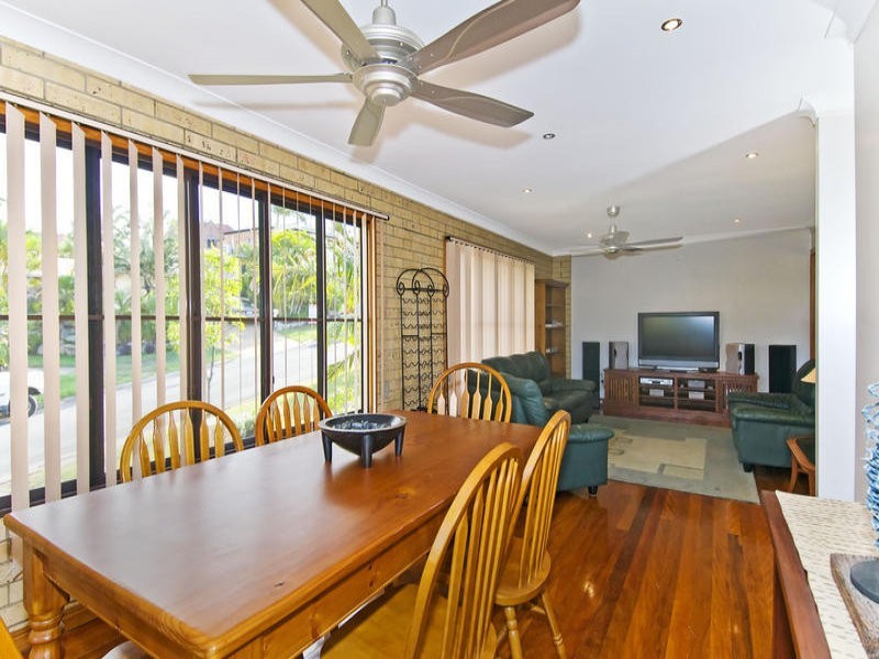 33 Constellation Way, Wynnum QLD 4178