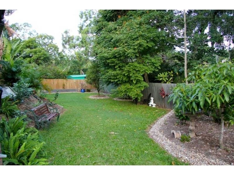 5 Narooma Place, Helensvale QLD 4212