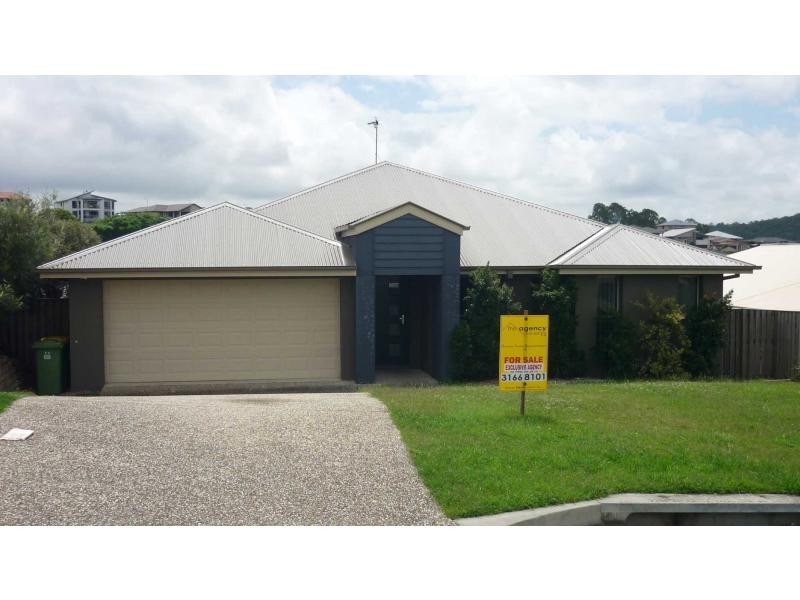 11 Codrington Circuit, Pacific Pines QLD 4211