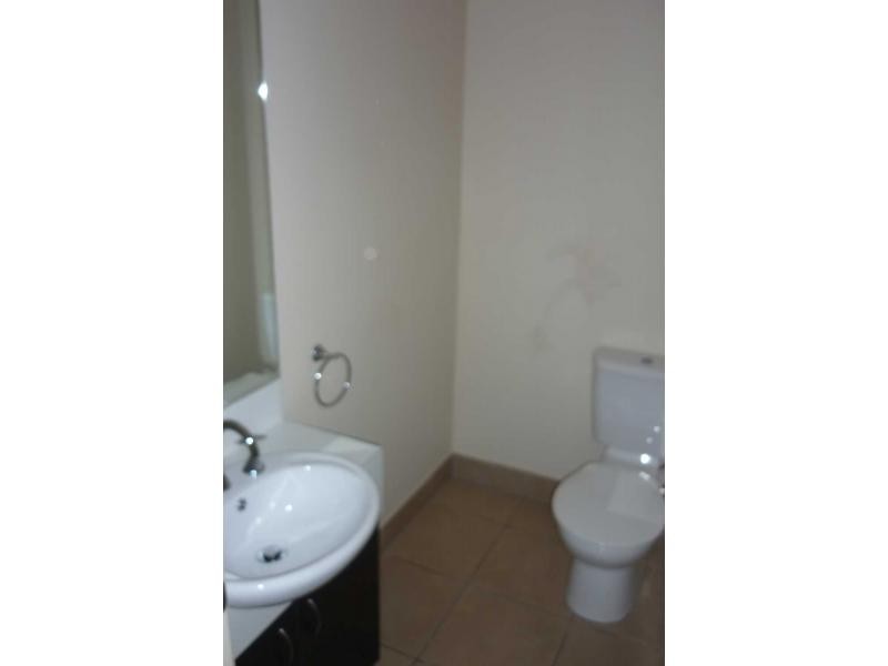 11 Codrington Circuit, Pacific Pines QLD 4211