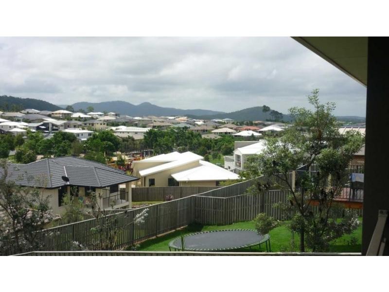 11 Codrington Circuit, Pacific Pines QLD 4211