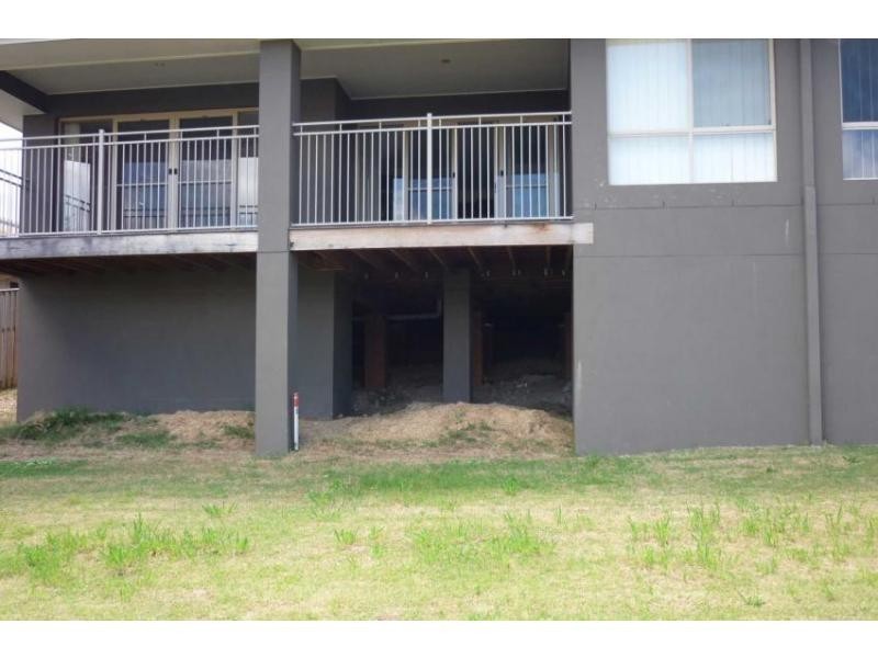 11 Codrington Circuit, Pacific Pines QLD 4211