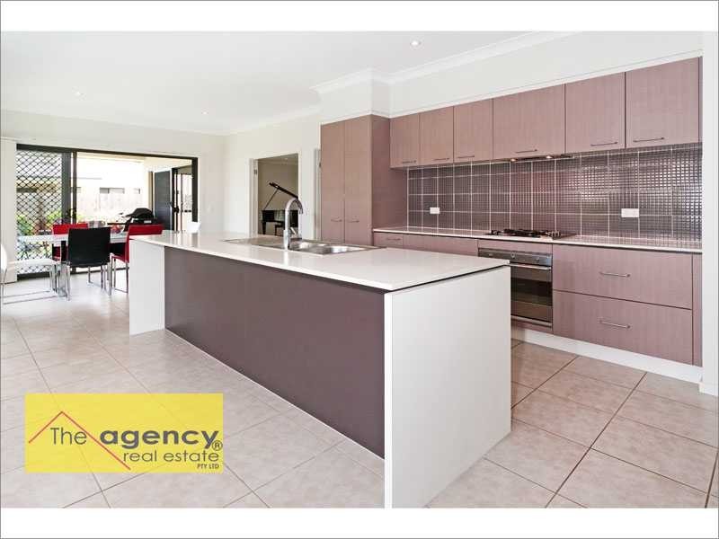 4 Cheddar Court, Carseldine QLD 4034