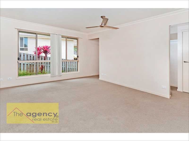 11 Codrington Circuit, Pacific Pines QLD 4211