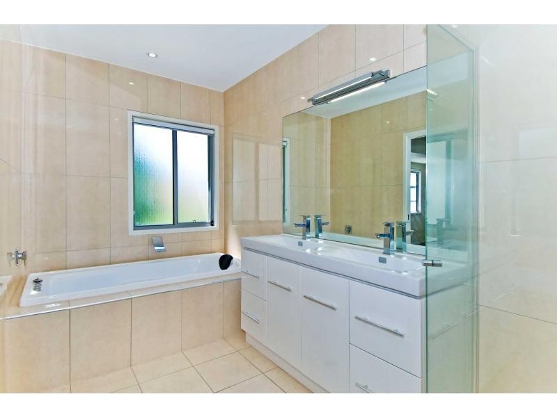 117 Toohey Road, Tarragindi QLD 4121
