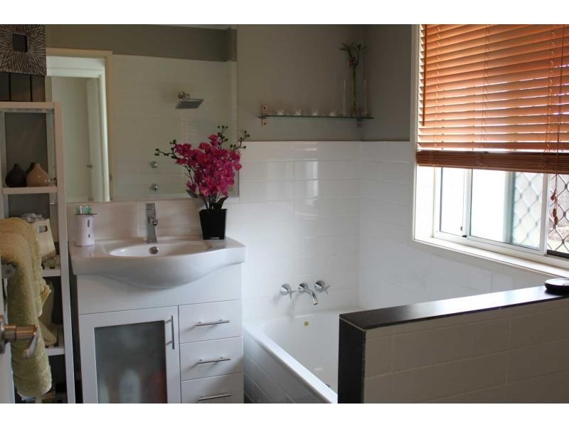 Tanah Merah QLD 4128