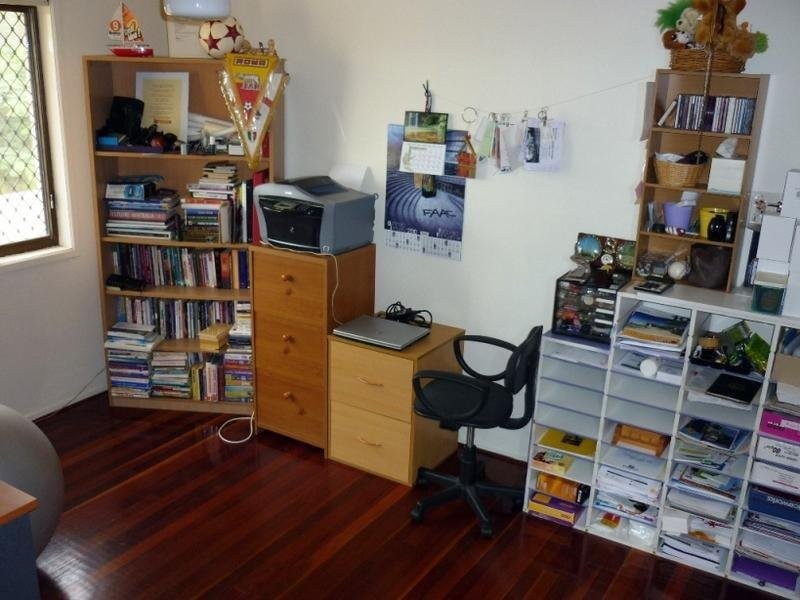 15 Banwell Crescent, Carindale QLD 4152