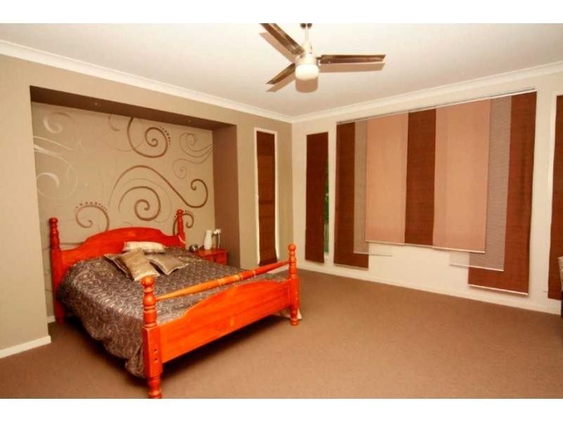 Coomera Waters QLD 4209