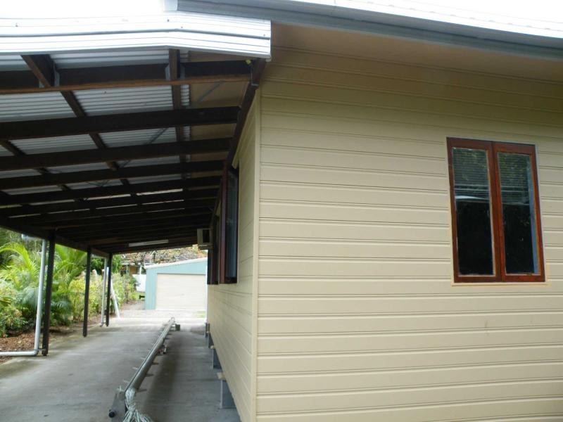Tully Heads QLD 4854