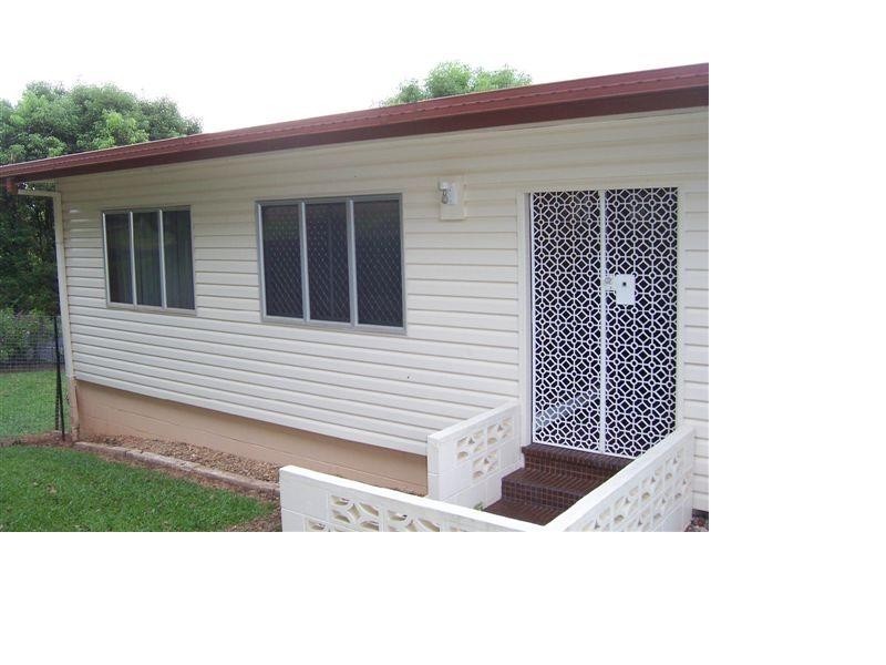 10 HIELSCHER Street, Tully QLD 4854