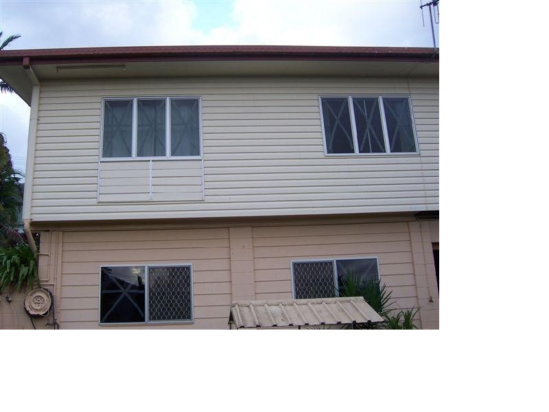 10 HIELSCHER Street, Tully QLD 4854