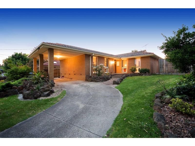 13 Oaklands Crescent, Frankston VIC 3199