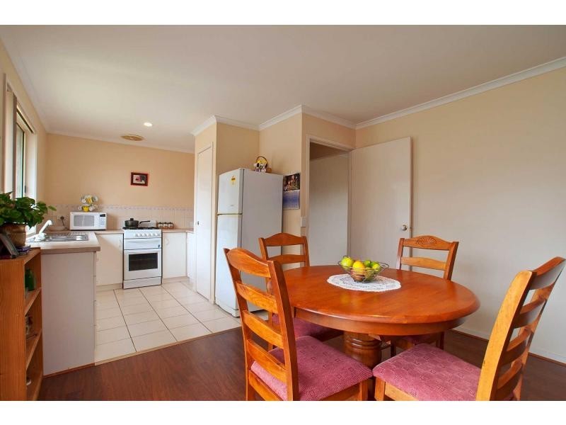 11/2 Allington Place, Langwarrin VIC 3910