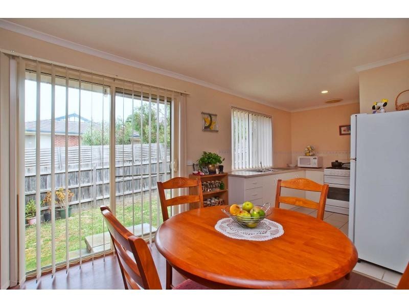 11/2 Allington Place, Langwarrin VIC 3910