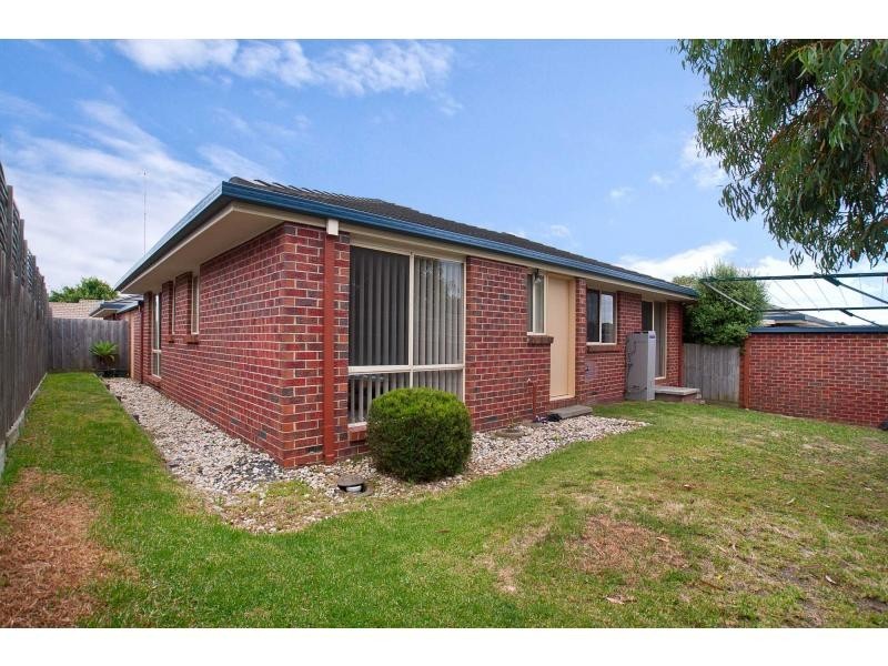 11/2 Allington Place, Langwarrin VIC 3910