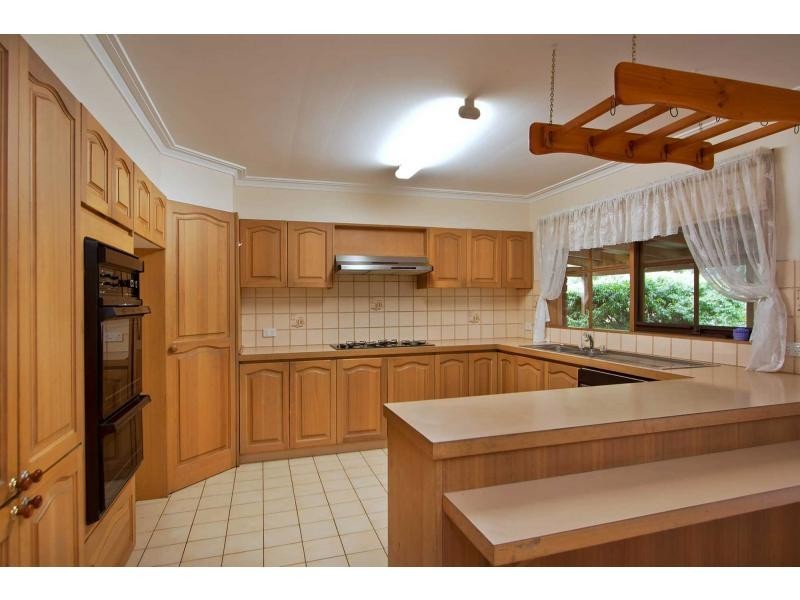 13 Coronet Court, Cranbourne VIC 3977