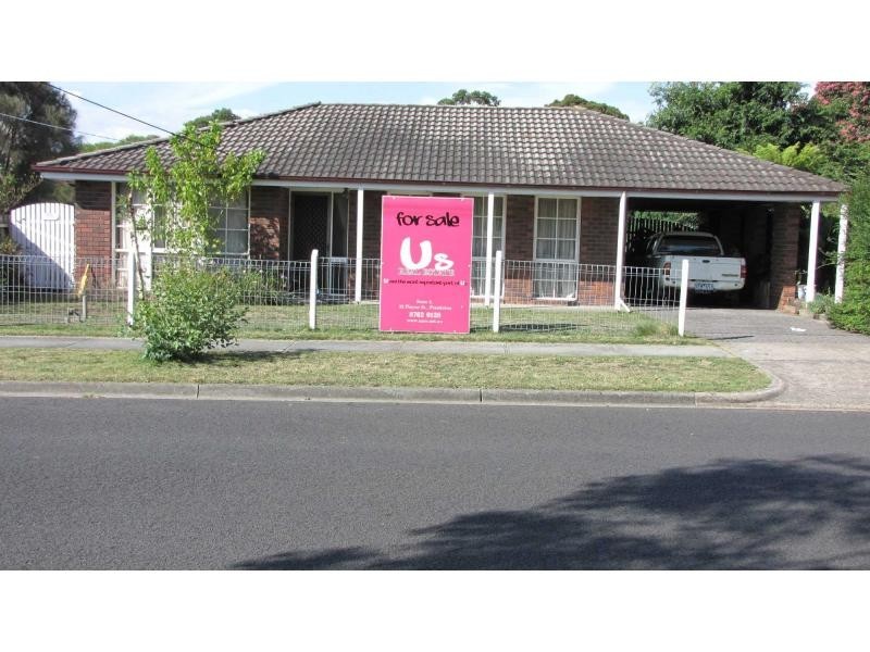 11 Glenview Crescent, Frankston VIC 3199