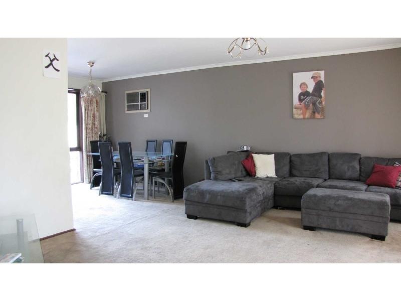 11 Glenview Crescent, Frankston VIC 3199
