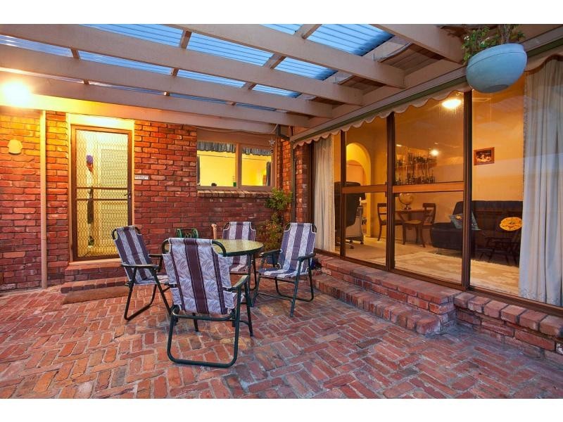 4 Redgdon Avenue, Frankston VIC 3199