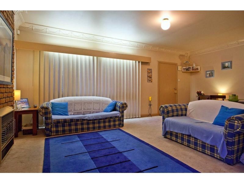 4 Redgdon Avenue, Frankston VIC 3199