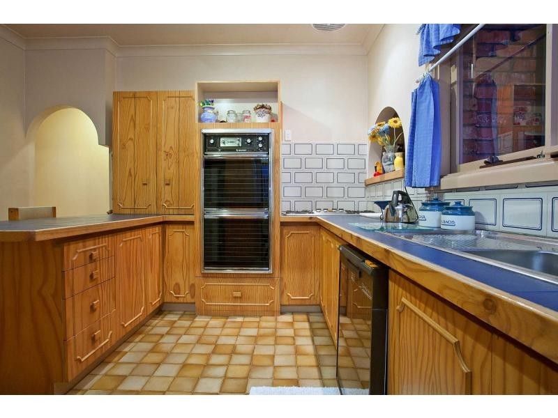 4 Redgdon Avenue, Frankston VIC 3199