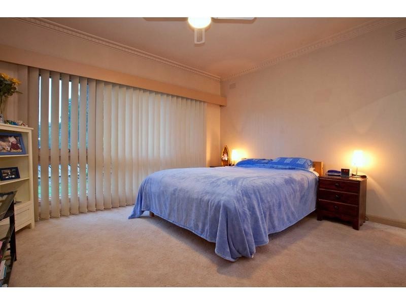4 Redgdon Avenue, Frankston VIC 3199