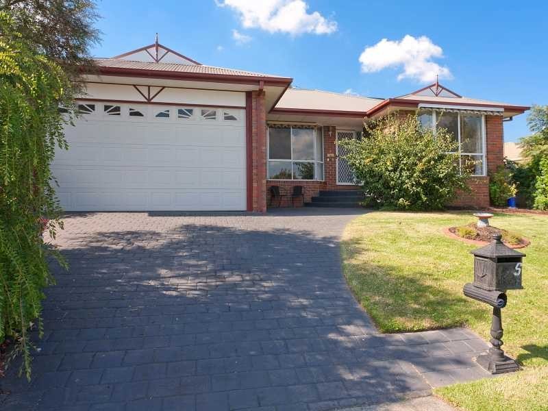 5 Protea Court, Langwarrin VIC 3910