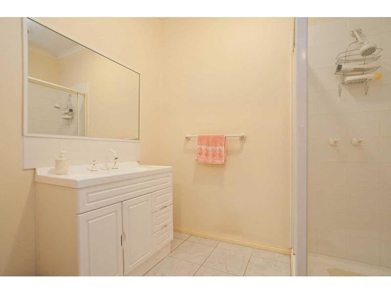 1/64 Kirkwood Avenue, Seaford VIC 3198