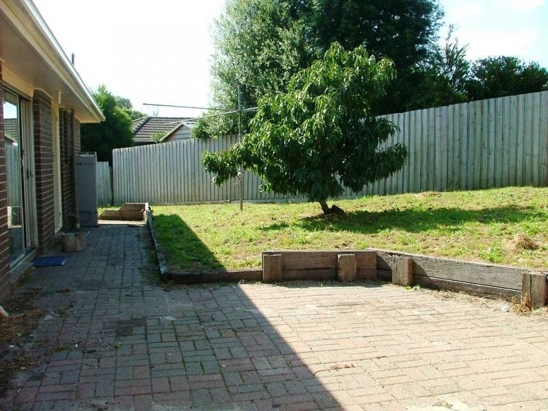 7 Flynn Court, Frankston VIC 3199
