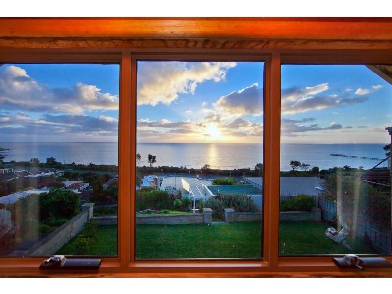 6 Cliff Road, Frankston South VIC 3199