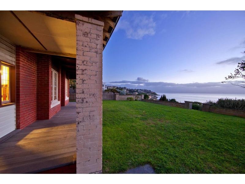 6 Cliff Road, Frankston South VIC 3199