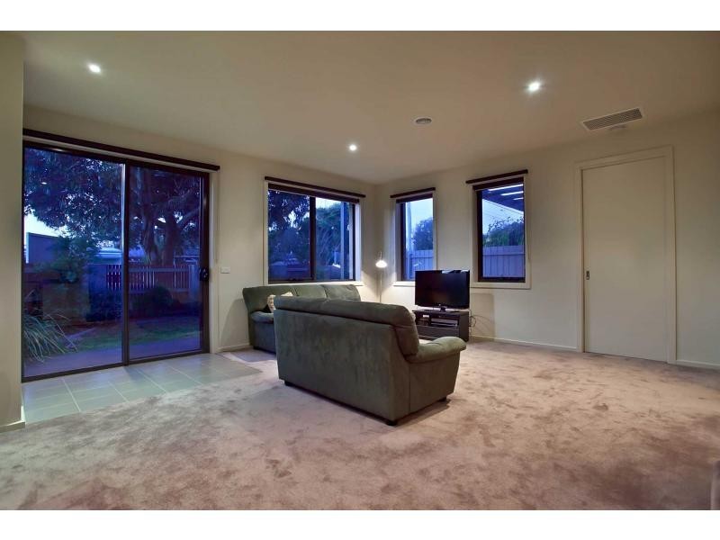 1/28 Johnstone Street, Seaford VIC 3198