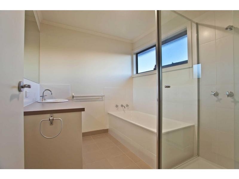 1/28 Johnstone Street, Seaford VIC 3198