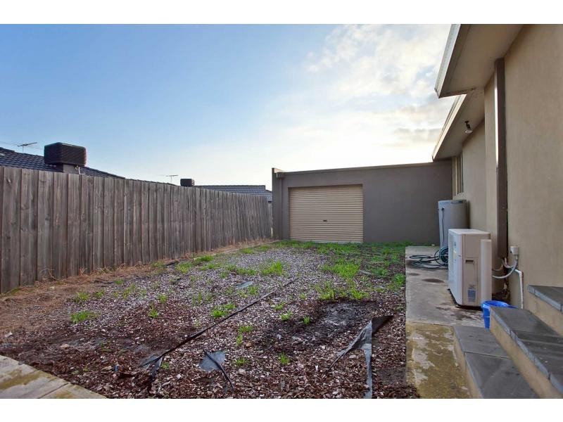 3 Ella Paige Place, Carrum Downs VIC 3201