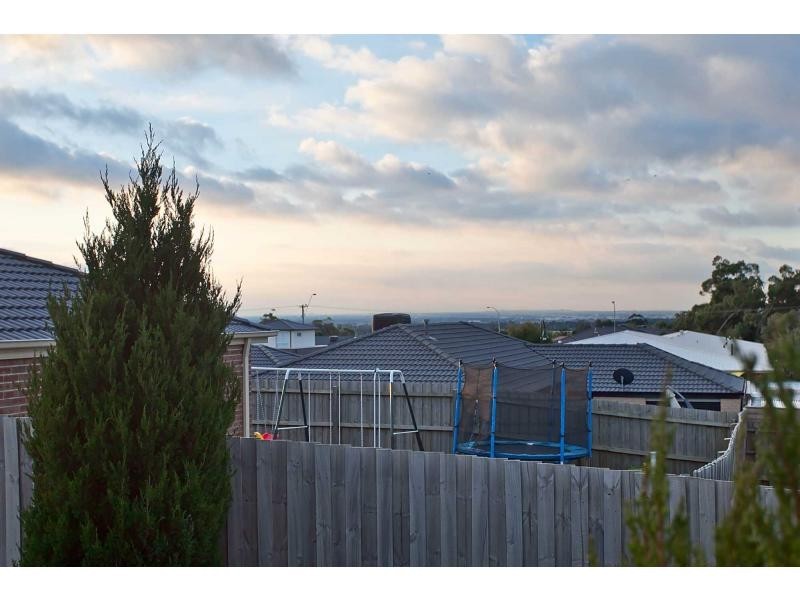 3 Ella Paige Place, Carrum Downs VIC 3201