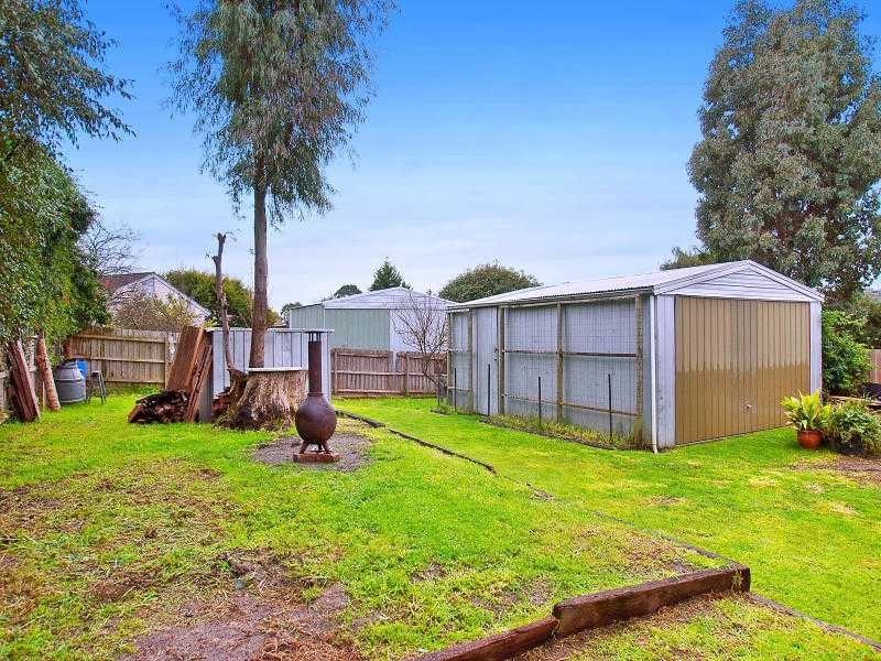 6 Lochaber Avenue, Frankston VIC 3199