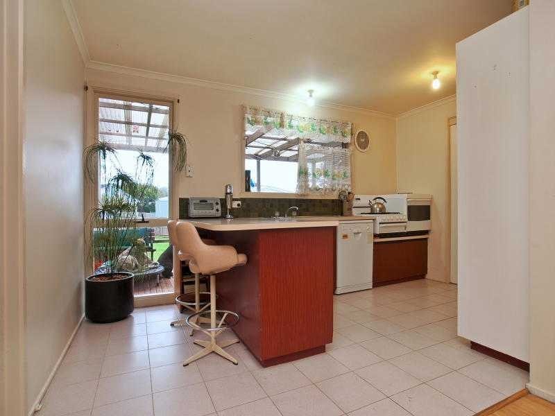 6 Lochaber Avenue, Frankston VIC 3199