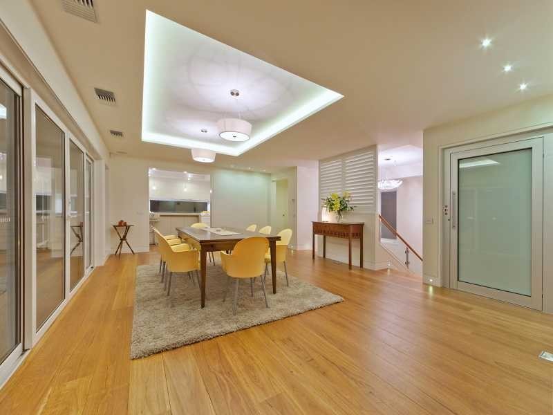 17 Earimil Drive, Mount Eliza VIC 3930