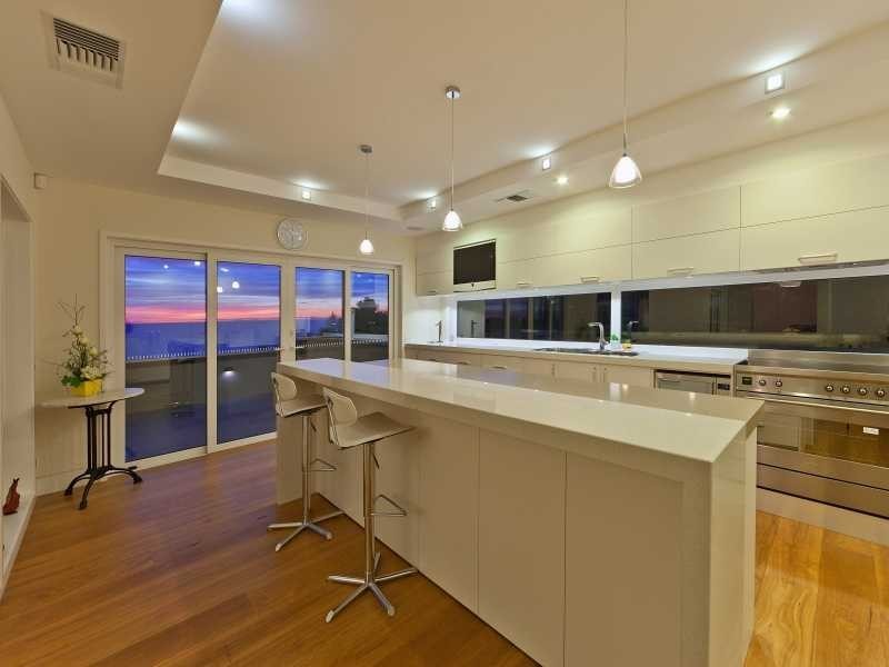 17 Earimil Drive, Mount Eliza VIC 3930