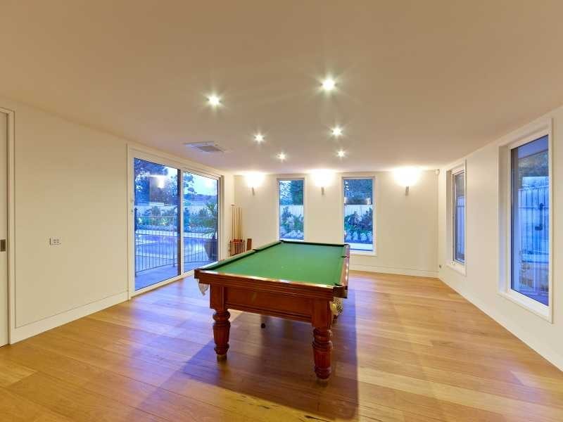 17 Earimil Drive, Mount Eliza VIC 3930