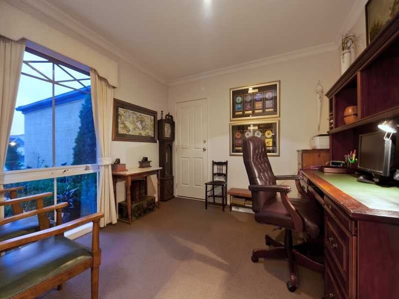 17 Colbert Court, Frankston South VIC 3199