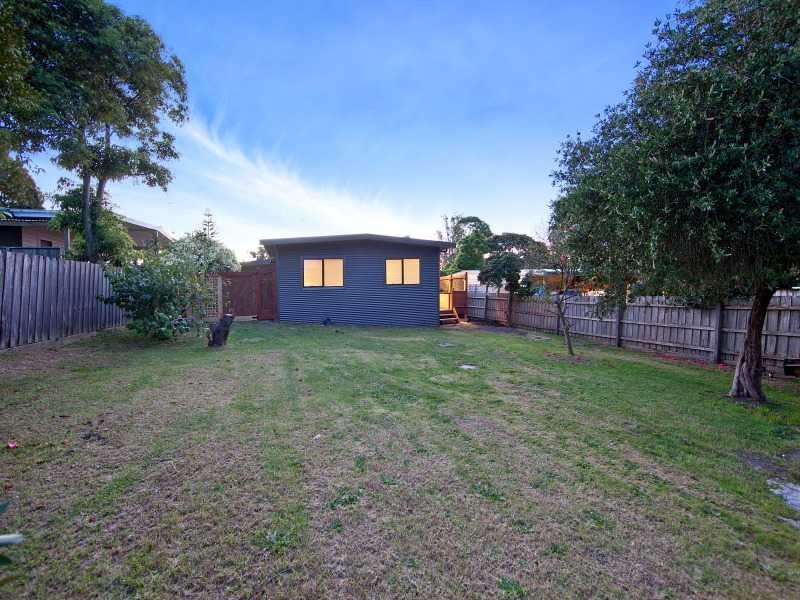 6 Kareela Road, Frankston VIC 3199