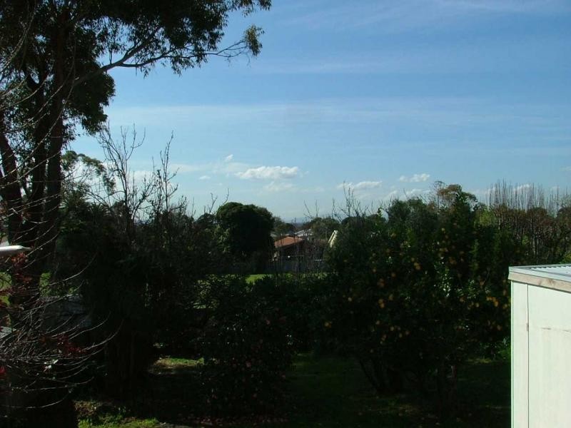 8 Woodlands Grove, Frankston South VIC 3199