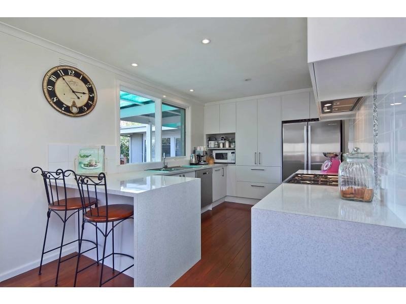 18 Helvetia Court, Frankston South VIC 3199